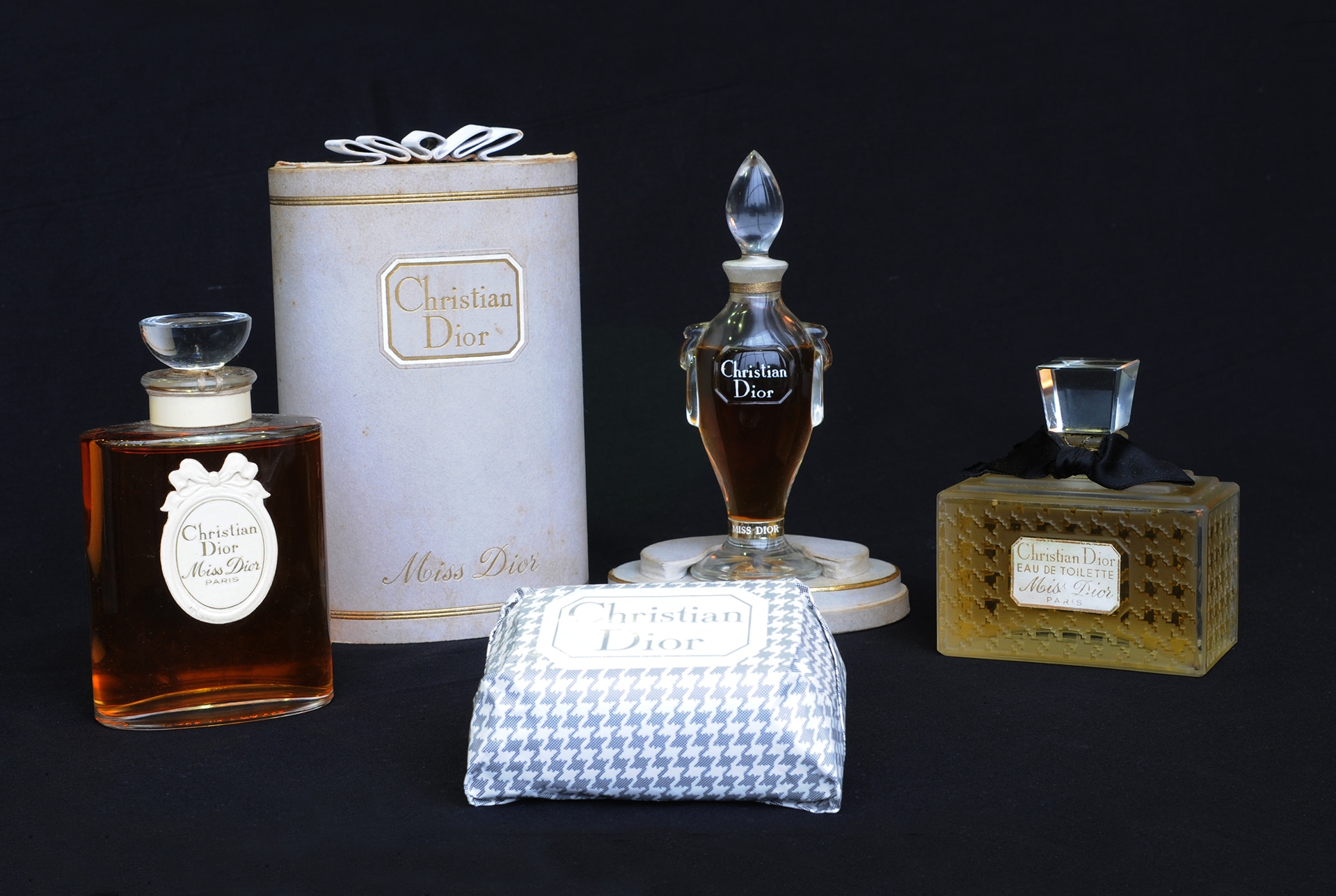 salon des collectionneurs de miniatures de parfum